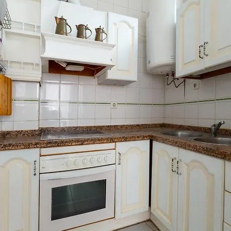 With Two Bedrooms And A Patio Lägenhet *